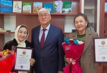 Photo of САЙРАМДА ҰРПАҚТЫҢ РУХАНИ ЖАДЫН САҚТАҒАН АРДАГЕРЛЕР ҚҰРМЕТТЕЛДІ