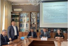 Photo of САЙРАМДА «ОТАН – ОТБАСЫНАН БАСТАЛАДЫ» ТАҚЫРЫБЫНДА ДӨҢГЕЛЕК ҮСТЕЛ ӨТТІ