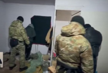 Photo of АҚМОЛА ОБЛЫСЫНДА ӘКЕ МЕН ҰЛ ҰЙЫМДАСТЫРҒАН ІРІ ЕСІРТКІ ЗЕРТХАНАСЫ ӘШКЕРЕЛЕНДІ: 5 МЛРД ТЕҢГЕЛІК ҚАРА БИЗНЕСКЕ СОҚҚЫ