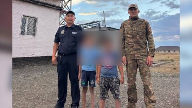 Photo of ШҚО-ДА ПОЛИЦЕЙ МЕН ТЖД ҚЫЗМЕТКЕРІ ЕКІ БАЛАНЫ ҚҰТҚАРДЫ