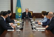 Photo of ТОҚАЕВ ҚҰРЫЛТАЙДАҒЫ ПАРТИЯ ФРАКЦИЯЛАРЫНЫҢ ЖЕТЕКШІЛЕРІМЕН КЕЗДЕСТІ