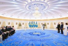 Photo of ТОҚАЕВ БІР ТОП ҚОҒАМ ҚАЙРАТКЕРІН МЕМЛЕКЕТТІК НАГРАДАЛАРМЕН МАРАПАТТАДЫ