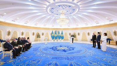 Photo of ТОҚАЕВ БІР ТОП ҚОҒАМ ҚАЙРАТКЕРІН МЕМЛЕКЕТТІК НАГРАДАЛАРМЕН МАРАПАТТАДЫ