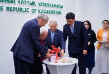 Photo of МЕМЛЕКЕТ БАСШЫСЫ «AQIQAT» ЖУРНАЛЫН 105 ЖЫЛДЫҚ МЕРЕЙТОЙЫМЕН ҚҰТТЫҚТАДЫ