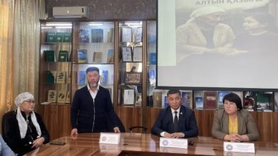 Photo of САЙРАМ АУДАНЫНДА АНАЛАР КЕҢЕСІНІҢ «АНАЛАР ДАНАЛЫҒЫ – ТӘРБИЕНІҢ АЛТЫН ҚАЗЫҒЫ» ТАҚЫРЫБЫНДАҒЫ ОТЫРЫСЫ ӨТТІ