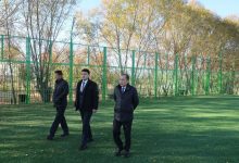 Photo of ТҮРКІСТАН: САРЫАҒАШТА ШАҒЫН ФУТБОЛ АЛАҢЫ МЕН БАЛАЛАР ОЙЫН АЛАҢШАСЫ ЕЛ ИГІЛІГІНЕ БЕРІЛДІ