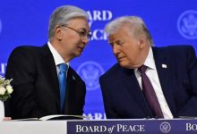 Photo of ТРАМП ТҮНГІ ЕКІДЕ КОНГРЕССМЕНГЕ ҚОҢЫРАУ ШАЛЫП ТОҚАЕВҚА СӘЛЕМ ЖОЛДАДЫ