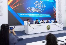 Photo of ТҮРКІСТАНДА 20 ЕЛДІҢ ӨНЕРПАЗЫ ҚАЗАҚ ӘНІН ОРЫНДАЙДЫ